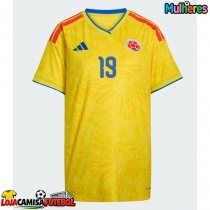 Camisa de Futebol Colômbia Rafael Santos Borre #19 Equipamento Principal Mulheres Mundo 2026 Manga Curta